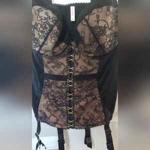 Lane Bryant Cacique Lace Corset Bustier with extra NWT Garter Belt
